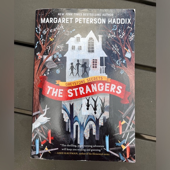 TWO PAPERBACK BOOKS - Picture 2 of 7